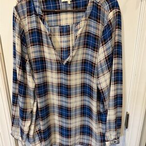 Skies Are Blue Checkered V-Neck Blouse